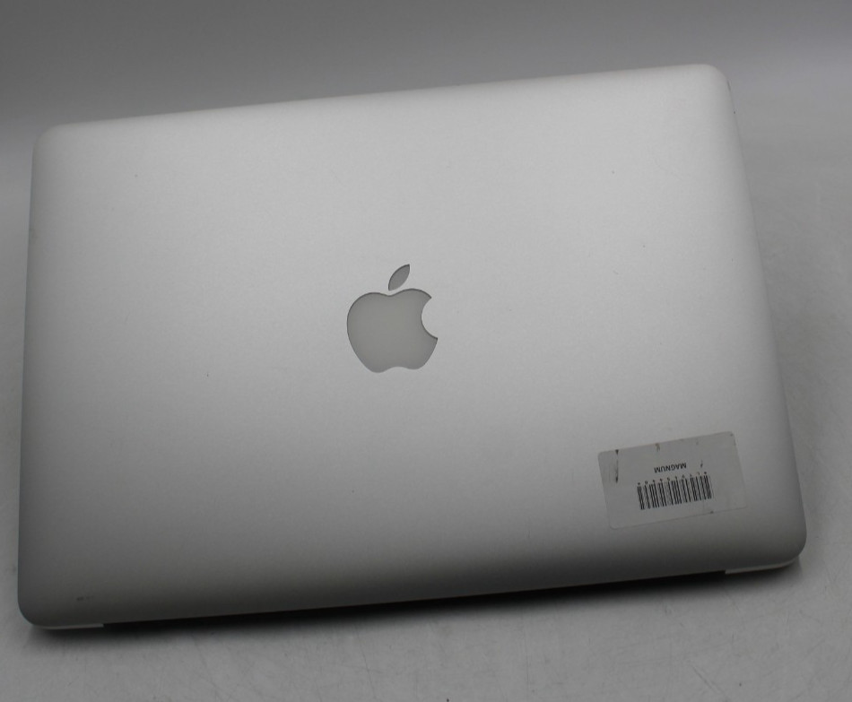 Apple MacBook Air 7.2 13.2in 121 GB SSD 4 GB RAM i5-5250U 30 day warranty