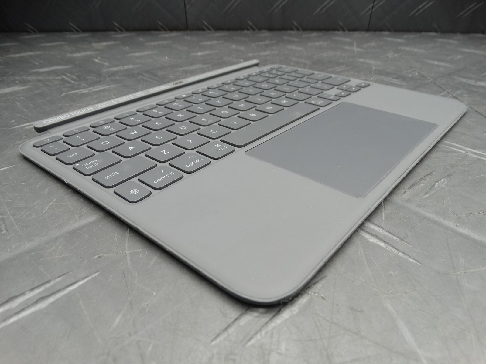Logitech – Combo Touch iPad Air 11-inch (Oxford Gray) Keyboard Only
