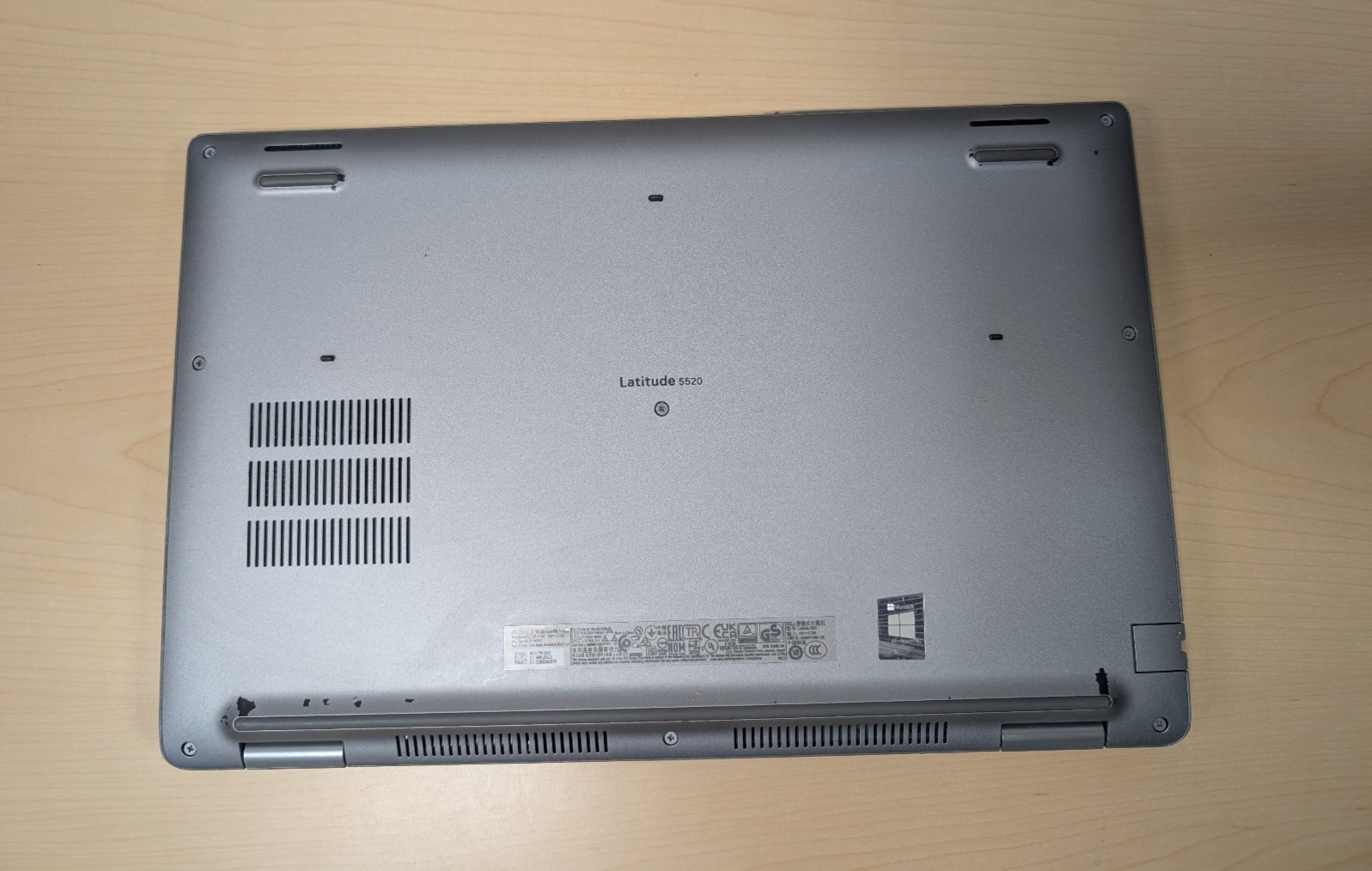 DELL LATITUDE 5520 Laptop Intel Core i5-1135G7 2.4 GHZ 16GB No HD / OS/Power.
