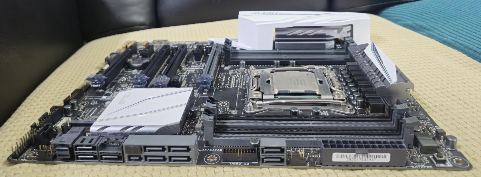 ASUS X99-A II + E5-2660V4 : LGA2011-3 X99 ATX DDR4 Supports ECC/REG RAM