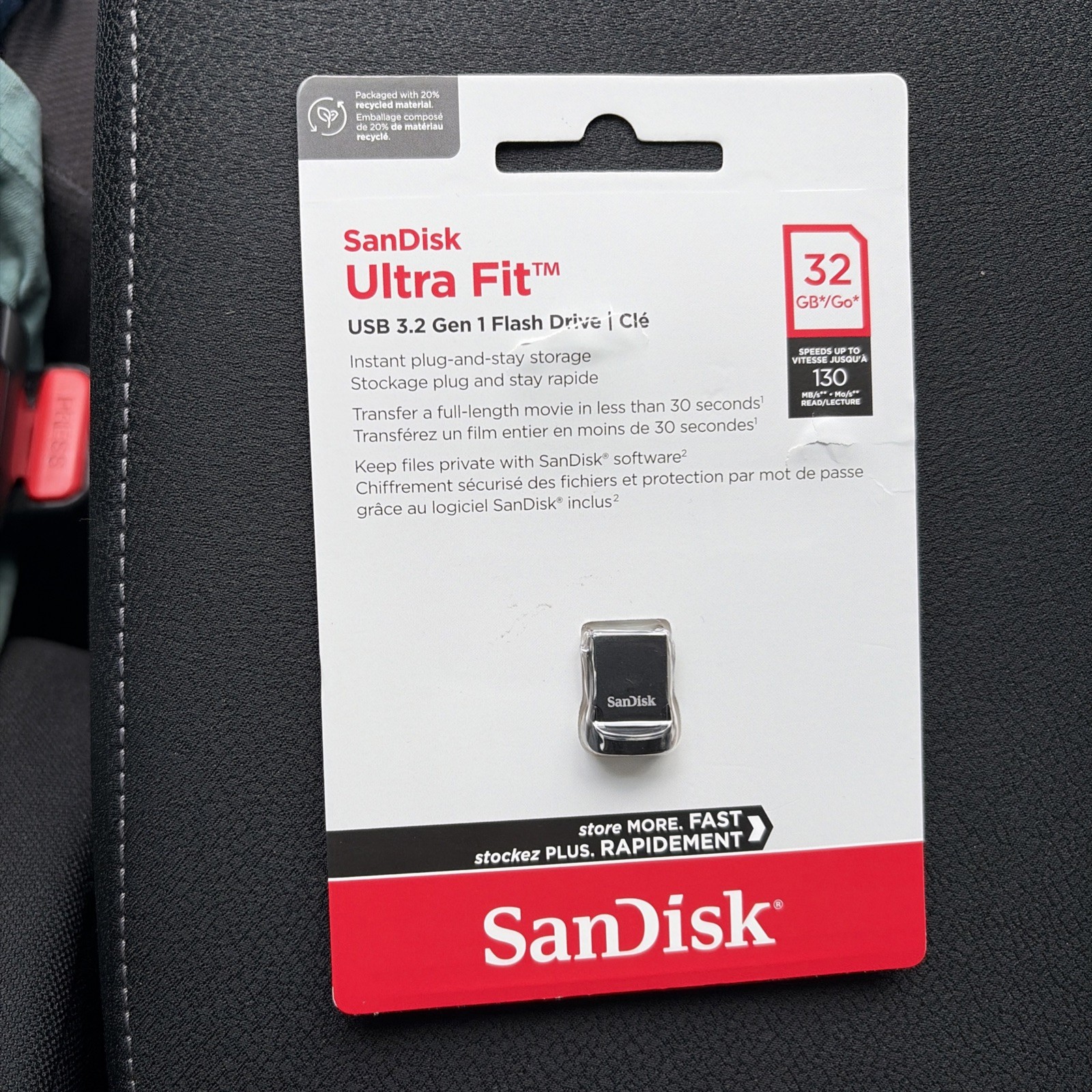 SanDisk Ultra Fit USB 3.1 Flash Drive 32 GB