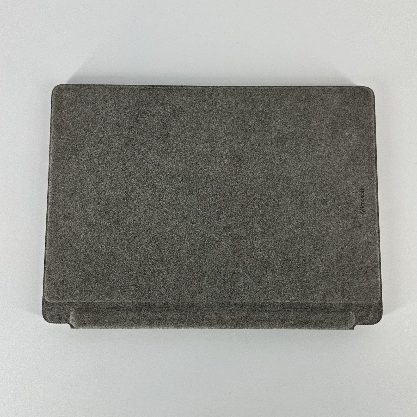 Microsoft Surface Pro 9 13 Platinum 2.7 GHz i7-1265U 16GB 256GB SSD Very Good