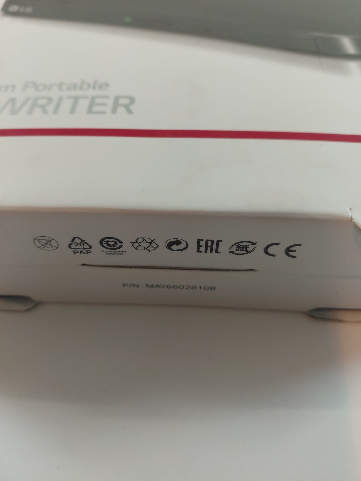 LG Ultra Slim Portable DVD Writer SP80ONB80 USB External for Mac & Windows