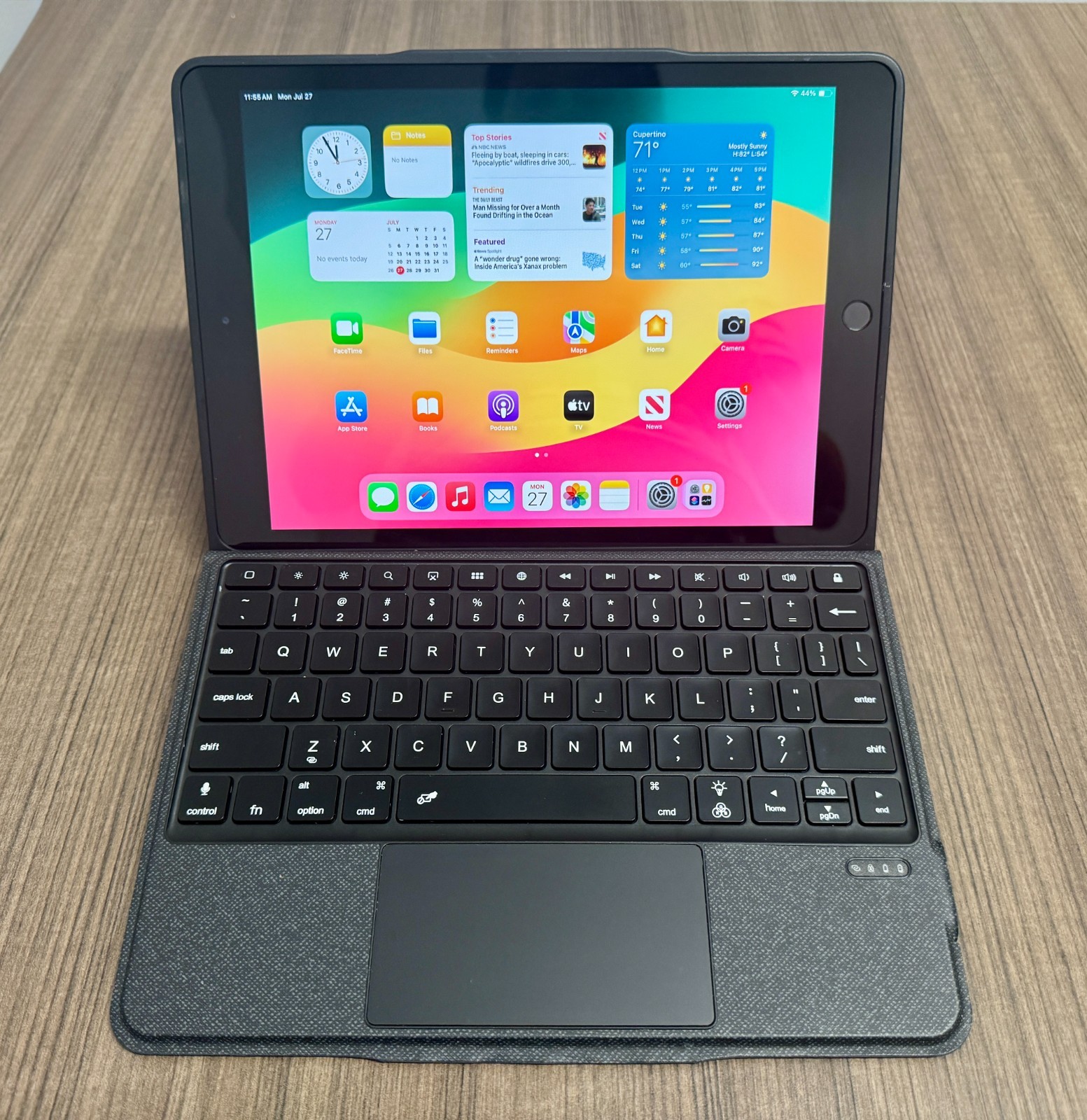 Apple iPad 7th Gen Wi-Fi and Keyboard Mouse Case Bundle – Space Gray