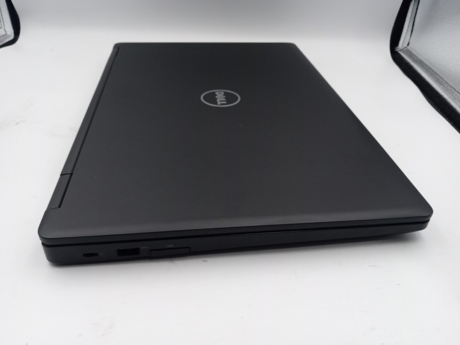 Dell Precision 3520 15.6″ Touch i7-7820HQ 4GB RAM 128GB SSD W11 Nvidia M260 -RR