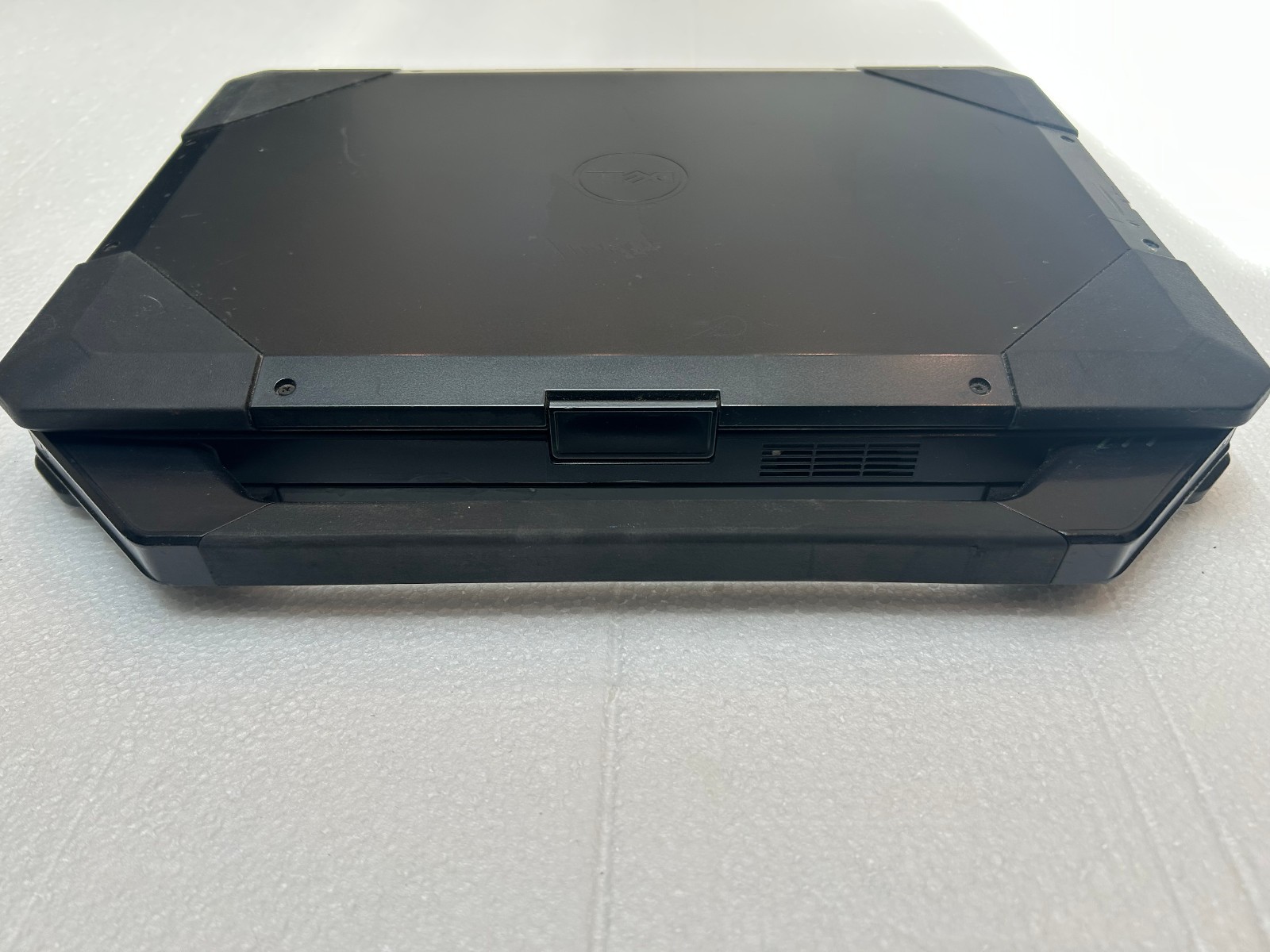 Dell Latitude 5414 Rugged 14″ Touchscreen i7-6600U 2.6GHz 16GB 256GB R7 M360 GFX