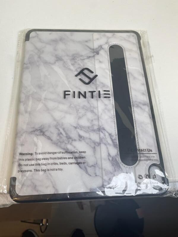 I Pad Or I Pad Pro Cases Black And White Marble New In Package