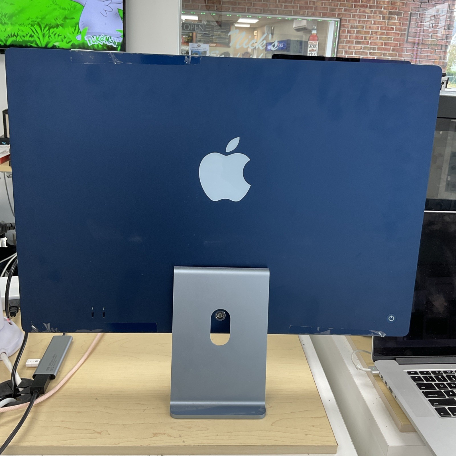 Apple iMac 24” M1 2021 A2439 Blue – 2-Port Chassis + Stand Bundle Good Condition