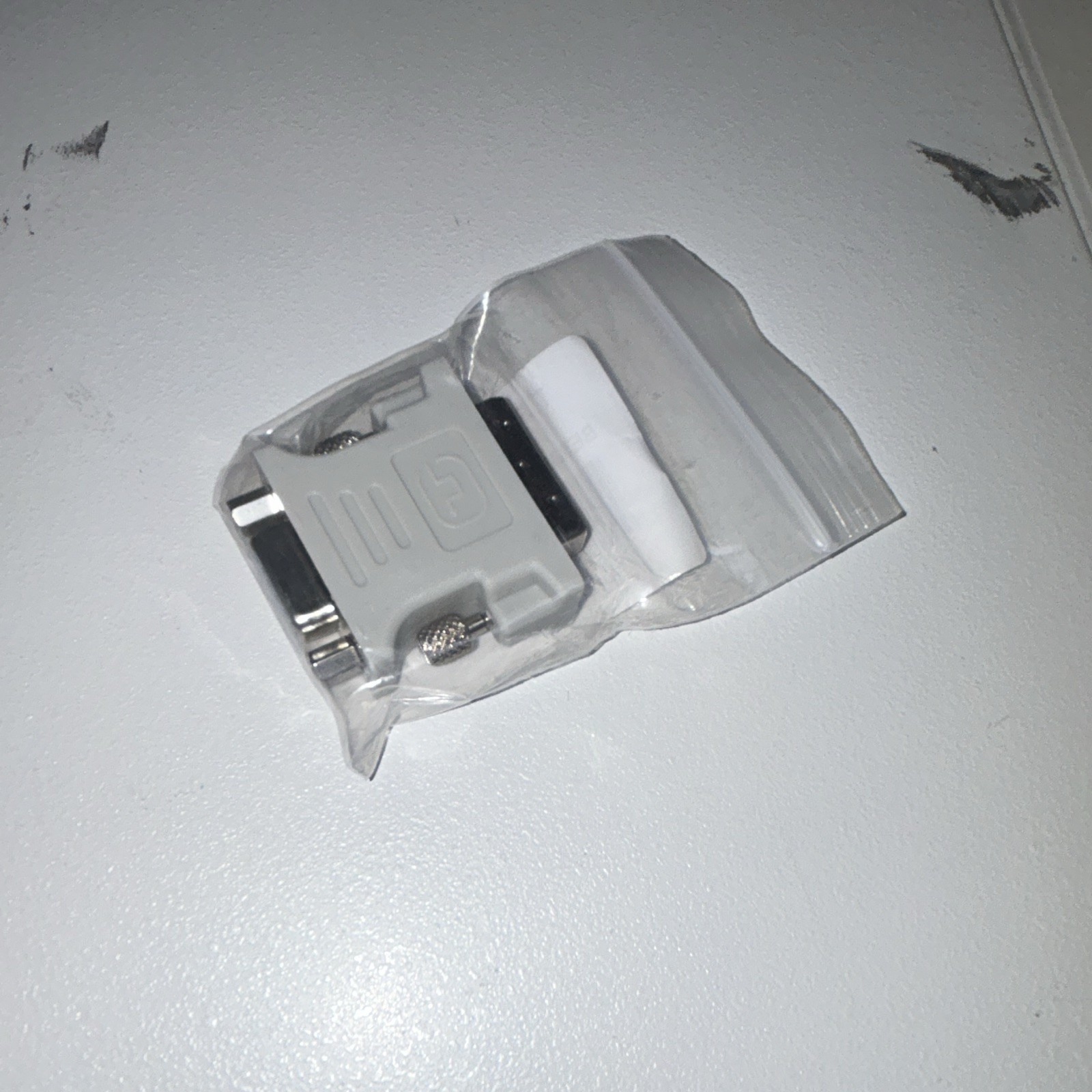 Biosense DVI-I Male to VGA/SVGA D-Sub Female Adapter Beige RoHS EE-3052-15F