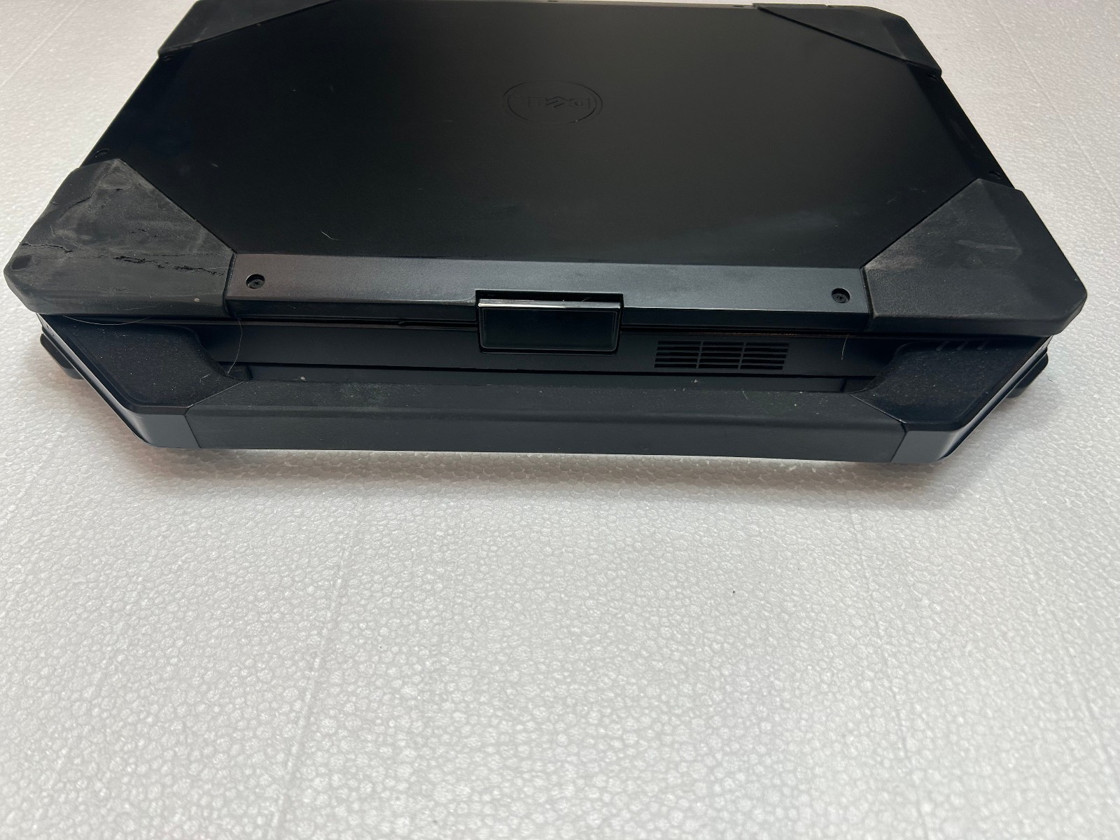 Dell Latitude 5414 Rugged 14″ Touchscreen i7-6600U 2.6GHz 16GB 256GB R7 M360 GFX