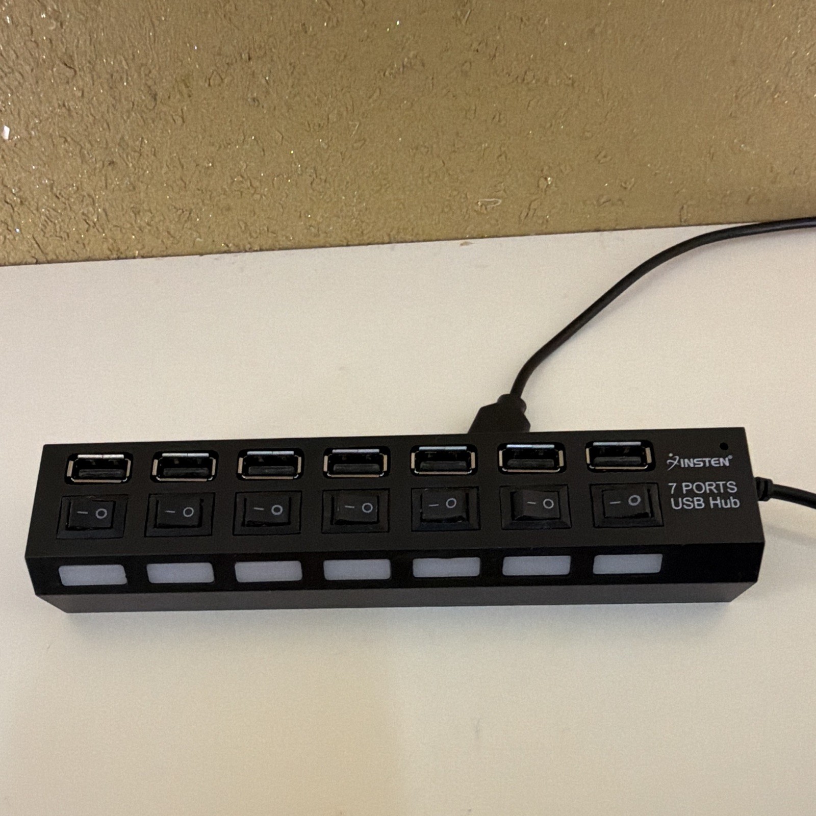 Insten 7-Port USB Hub 1:7 Split w/ Individual Power Switches, Black