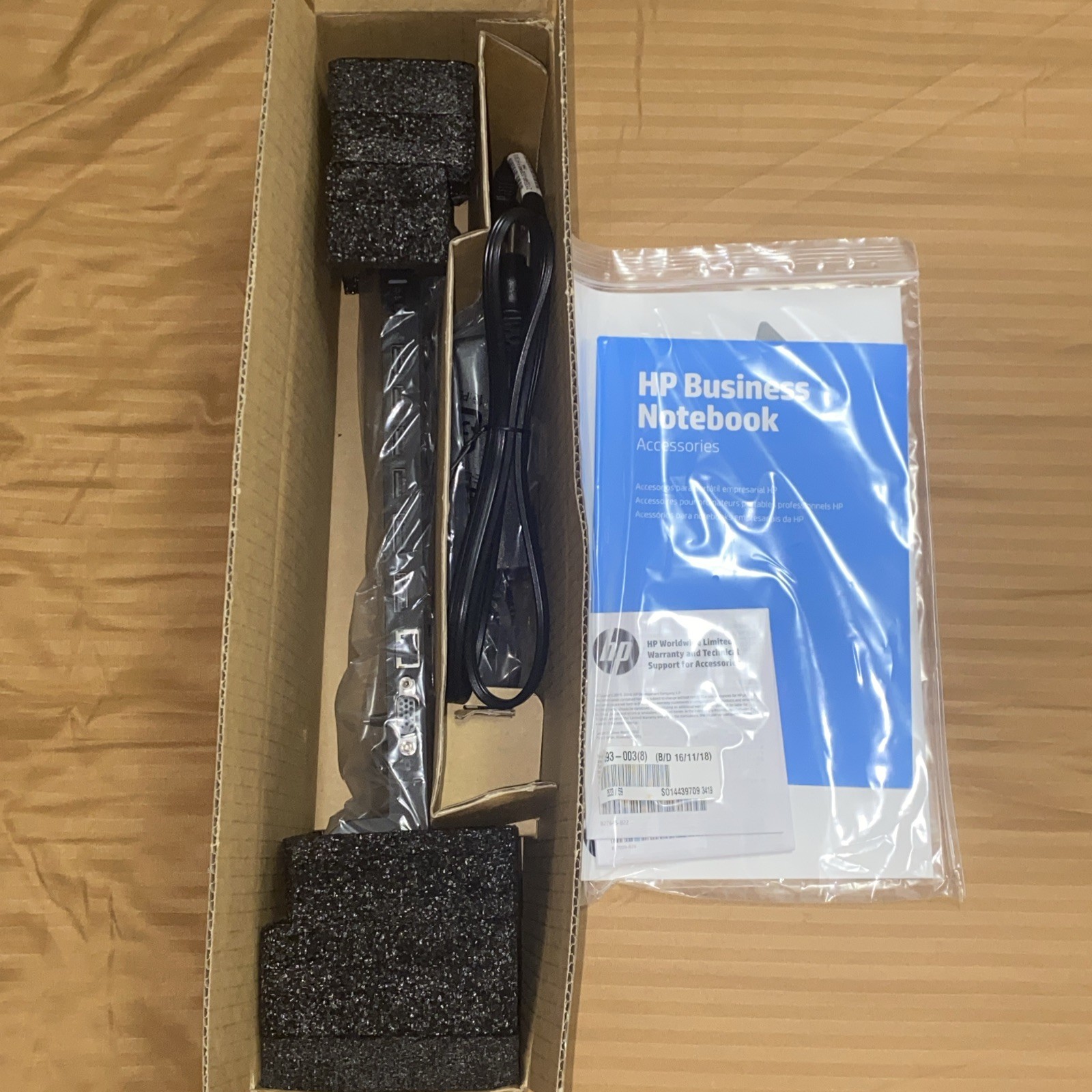 NEW HP UltraSlim Docking Station Docking Station with Ac Adapter