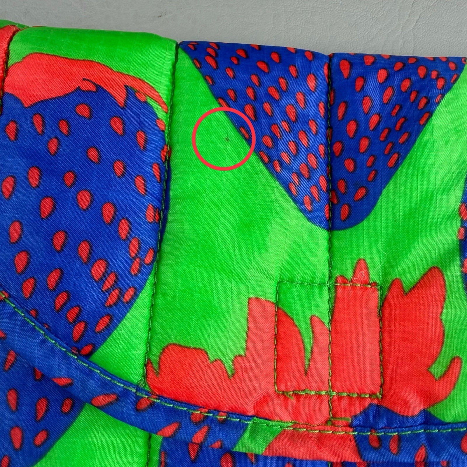 BAGGU Electric Strawberry 16” Laptop Sleeve DISC Green/Blue Symmetrical Pattern