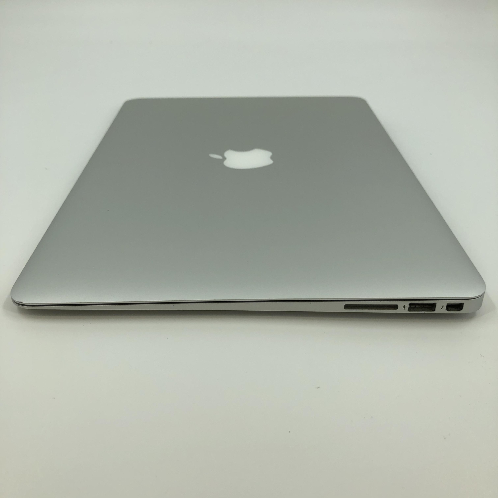 Apple MacBook Air 13 2017 1.8 GHz Intel Core i5 5th Gen 8GB 256GB SSD
