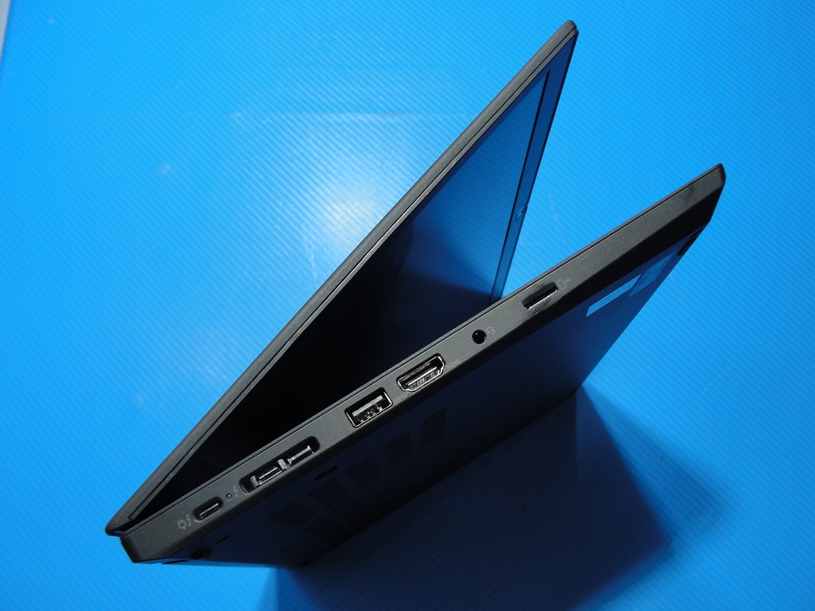 Lenovo ThinkPad T14 Gen 2i 15.6” Intel Core i7-1185G7 3GHz 16GB 512GB Reset SSD