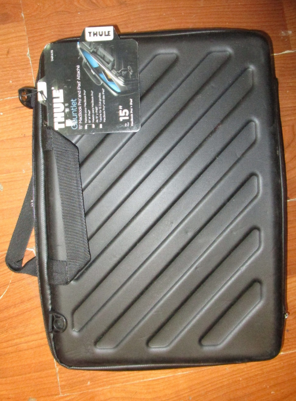 Thule Gauntlet Laptop Bag Hard Shell Case Padded Shoulder Strap 15″ inch