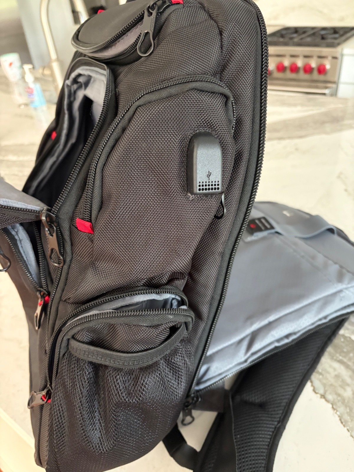 Kroser Black Solid Pattern Laptop Backpack with Padded Laptop Compartment.
