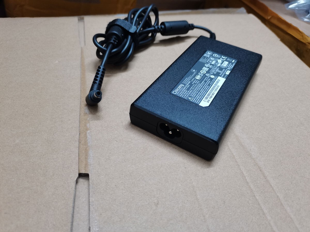 Genuine 180W ADP-180HB D for ASUS ROG G75VW G55VW G46VW G750JW G750JX AC Adapter