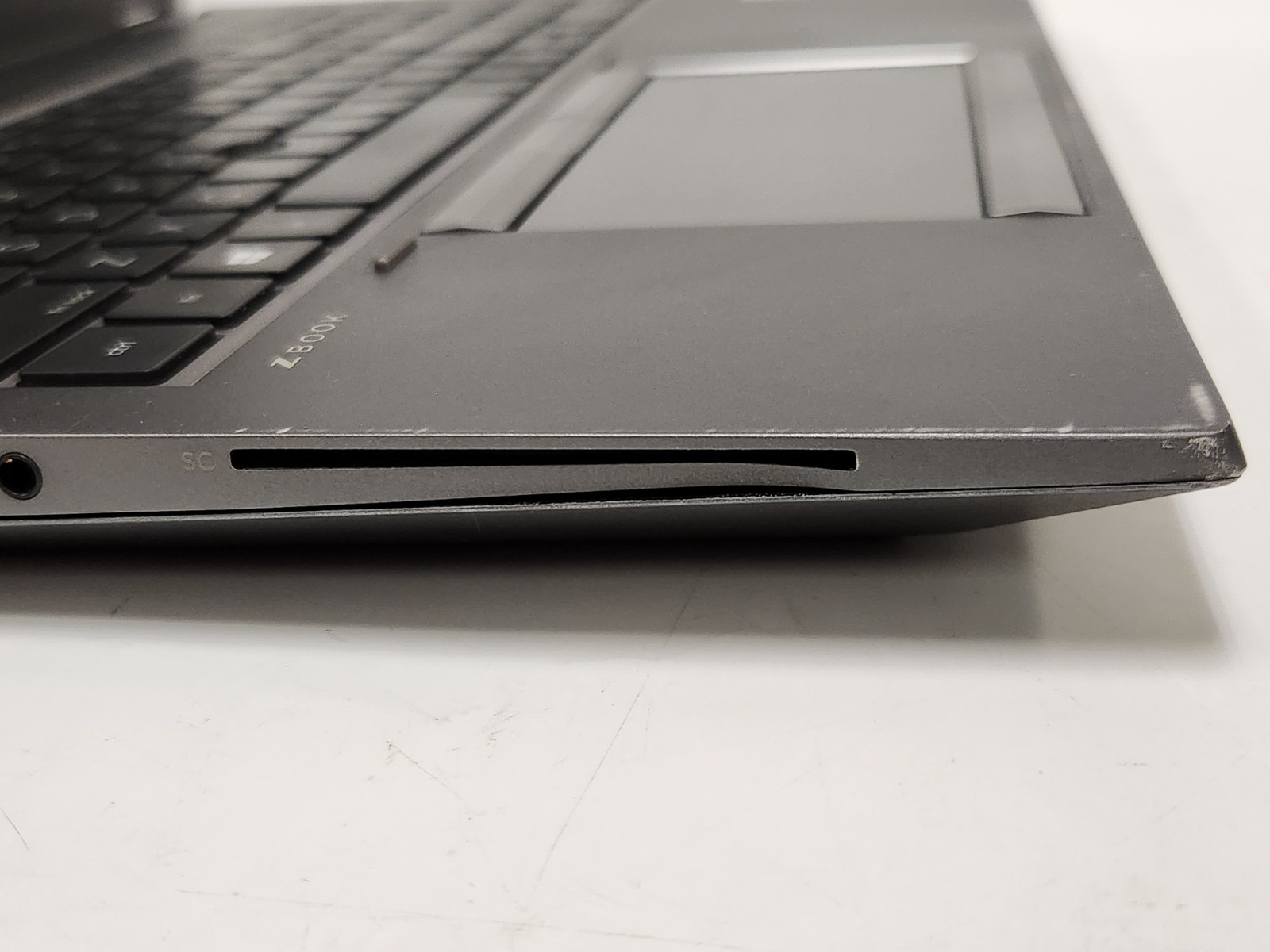 HP ZBook Fury 15 G7 15.6″ i7-10850H 2.7GHz 8GB 512GB W11P Quadro T2000 73% BATT