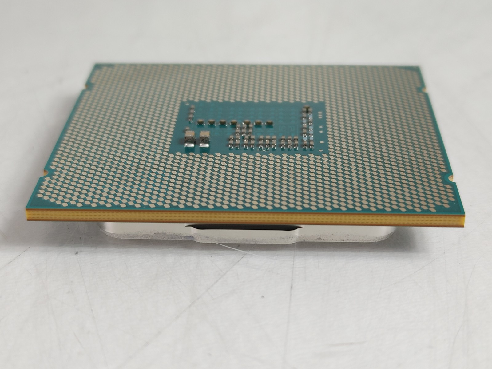 Intel Xeon E5-2630 v3 2.4 GHz LGA 2011-3 Server CPU Processor SR206