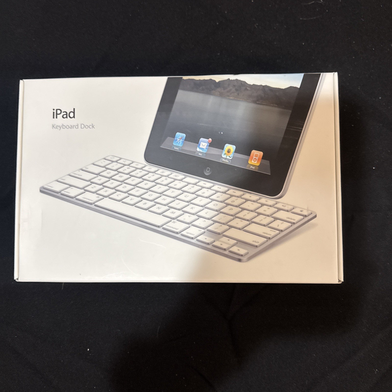 Apple iPad Keyboard Dock A1359 MC533LL/B Apple iPad 1st 2nd 3rd Gen New Open Box