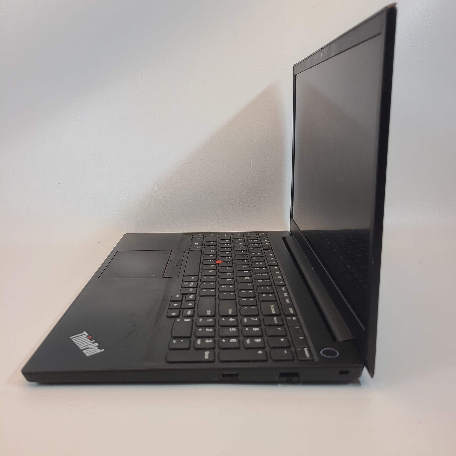 Lenovo ThinkPad E15 Gen 2 EMGEABD 15.6″ i5-10210U 1.6GHz 8GB RAM 256GB SSD