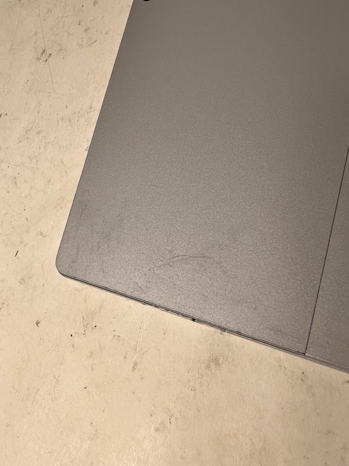 Microsoft Surface Pro 7+ 1960 12.3″ i5-1135G7 2.4GHz 8GB RAM AS-IS NO POWER 📖