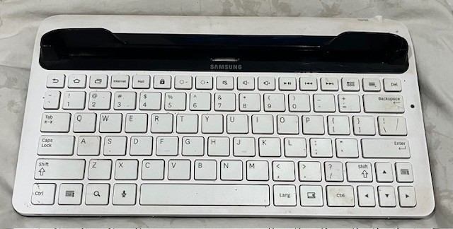 Samsung Keyboard Dock for Galaxy Tablet 10.1 – White Model ECR-K14AWE