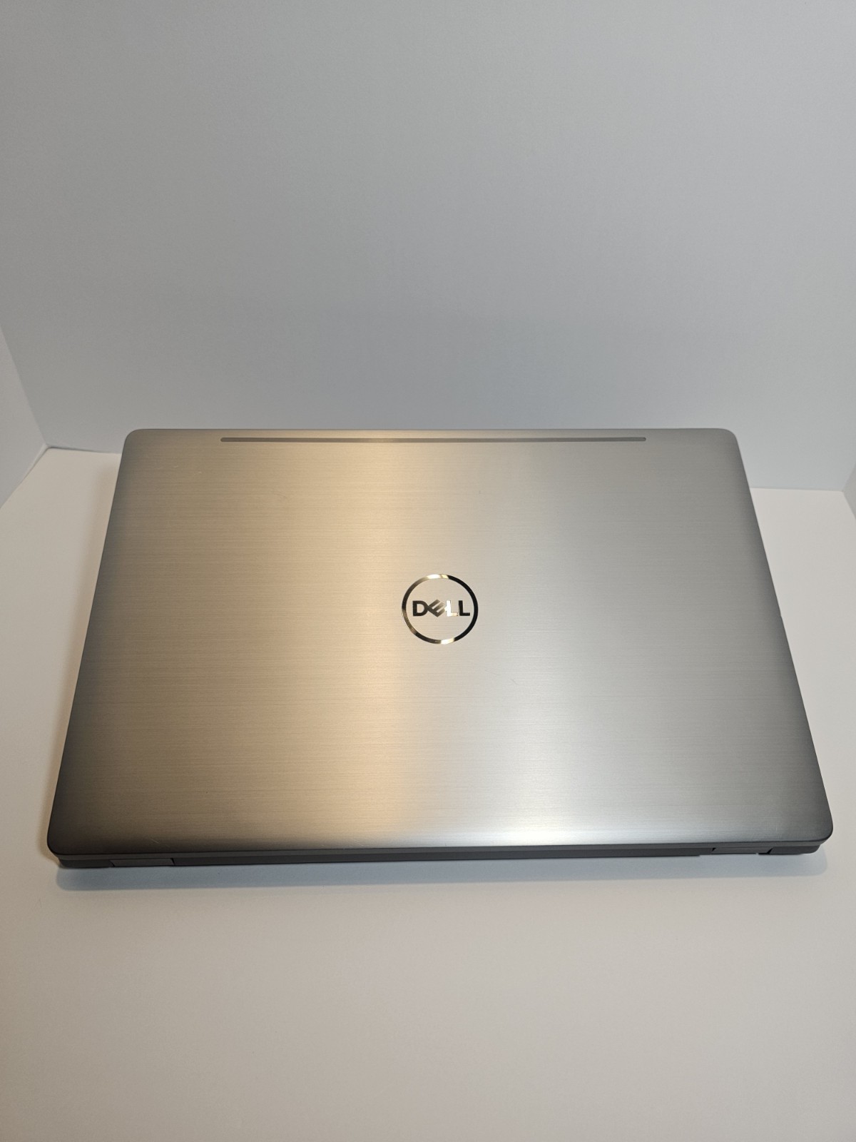Dell Precision 3541 Intel Core i7-9850H 16GB RAM 1TB SSD 15.6″ Win11 Pro Laptop