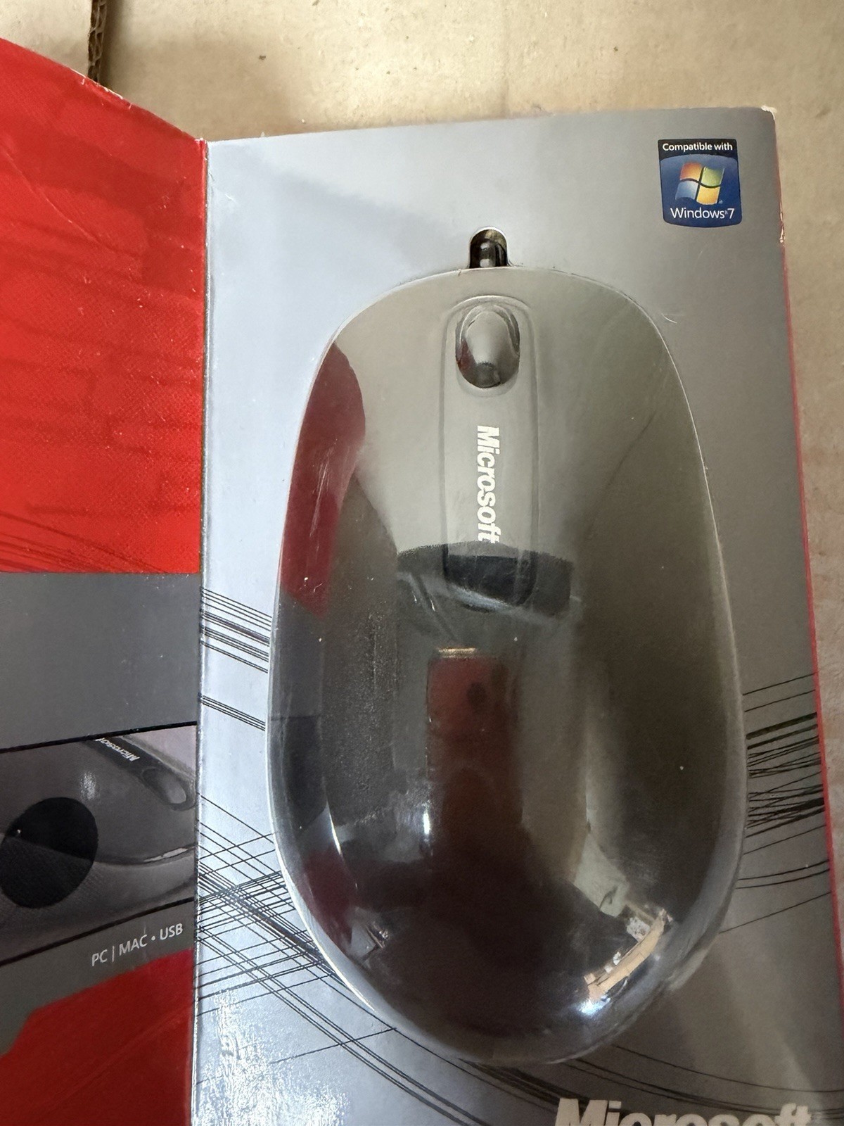 Microsoft Comfort Mouse 3000 Wired USB BlueTrack Ergonomic 3-Button Black