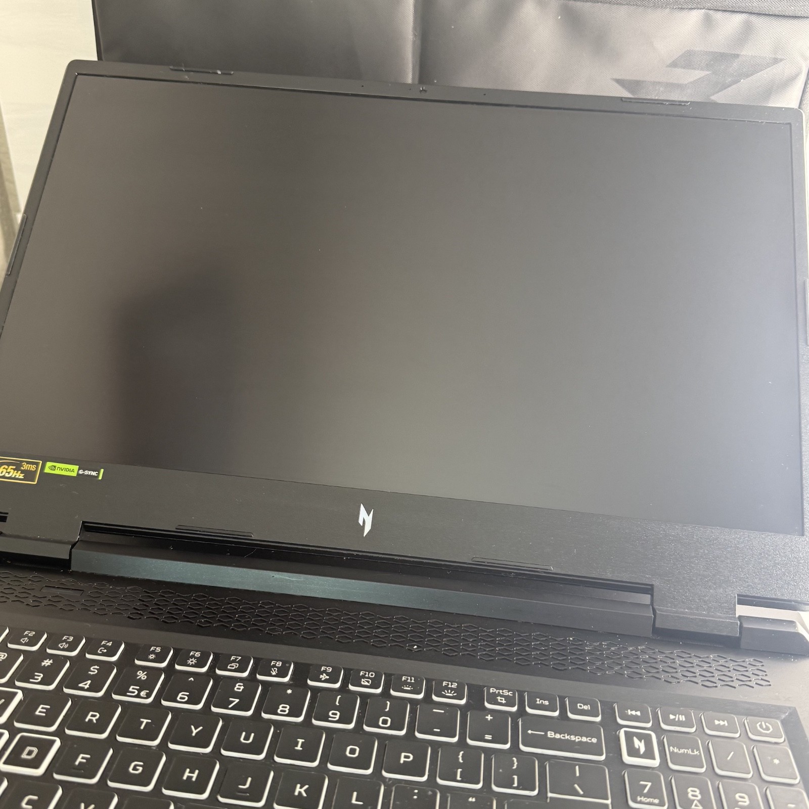 Acer Nitro 17 AN17-41 Ryzen 7 7735HS 3.2GHz 16GB 1TB SSD GeForce RTX 4050 #H962
