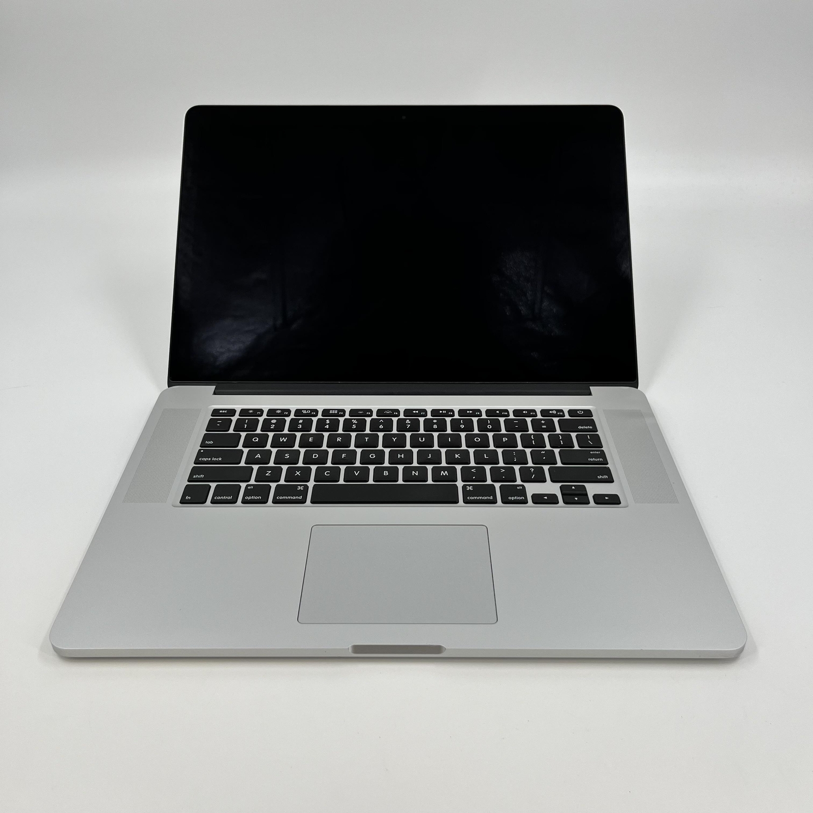 Apple MacBook Pro 15 Retina Mid 2015 2.5GHz Intel Core i7 4th Gen 16GB 512GB