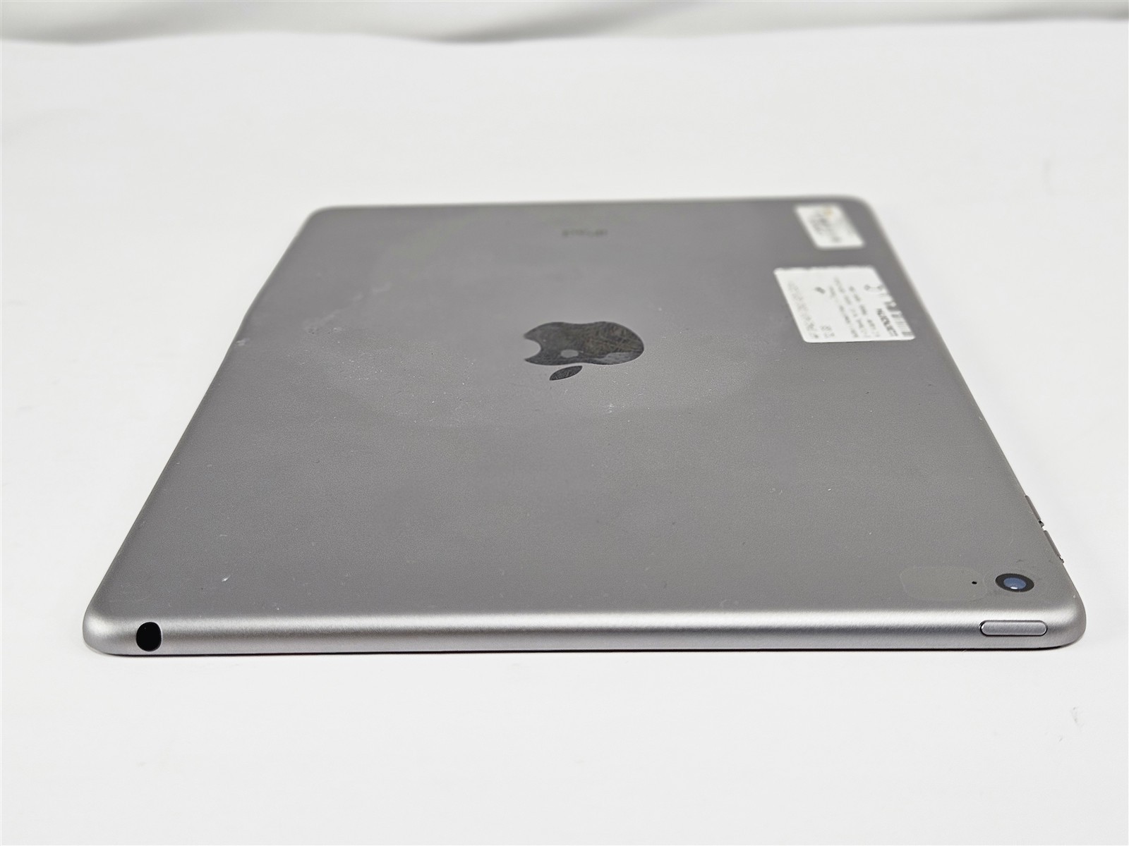 Apple iPad Air 2 9.7″ 32GB Wi-Fi Only A1566 Space Gray Tablet