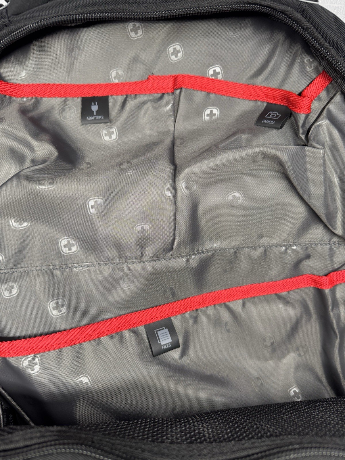SwissGear Black Solid Backpack for Tablet, Padded Straps, Organizer Compartments