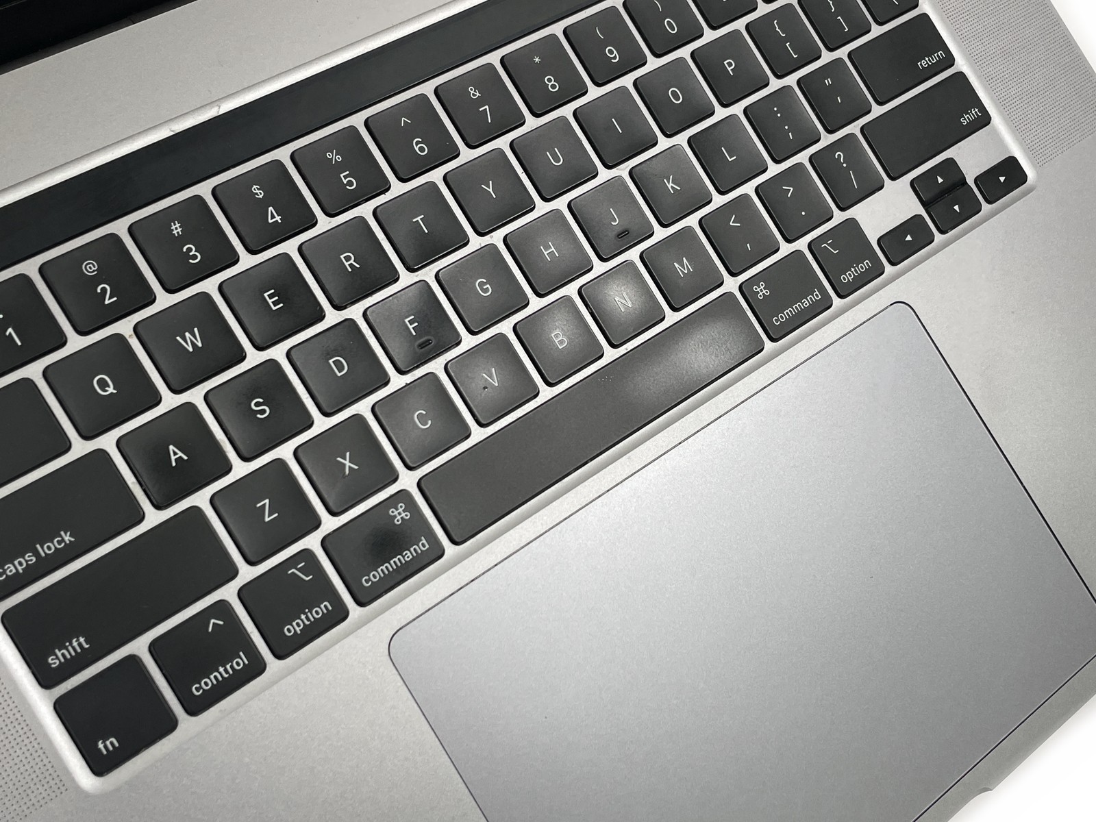Apple MacBook Pro A2141 Laptop i9-9980HK 500GB SSD 16GB RAM 5300M – Tahoe 2019