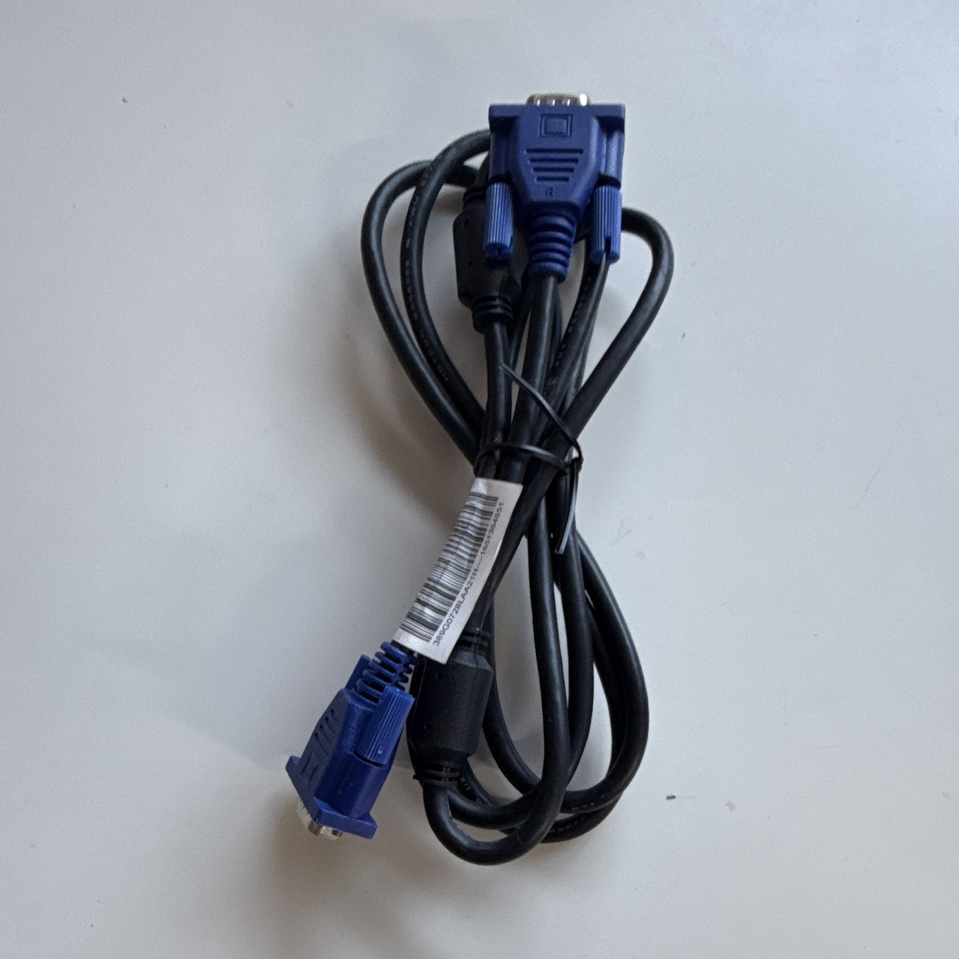 VGA/SVGA D-Sub DE-15 15-Pin Male to Male Monitor Cable 1-4ft Black/Blue