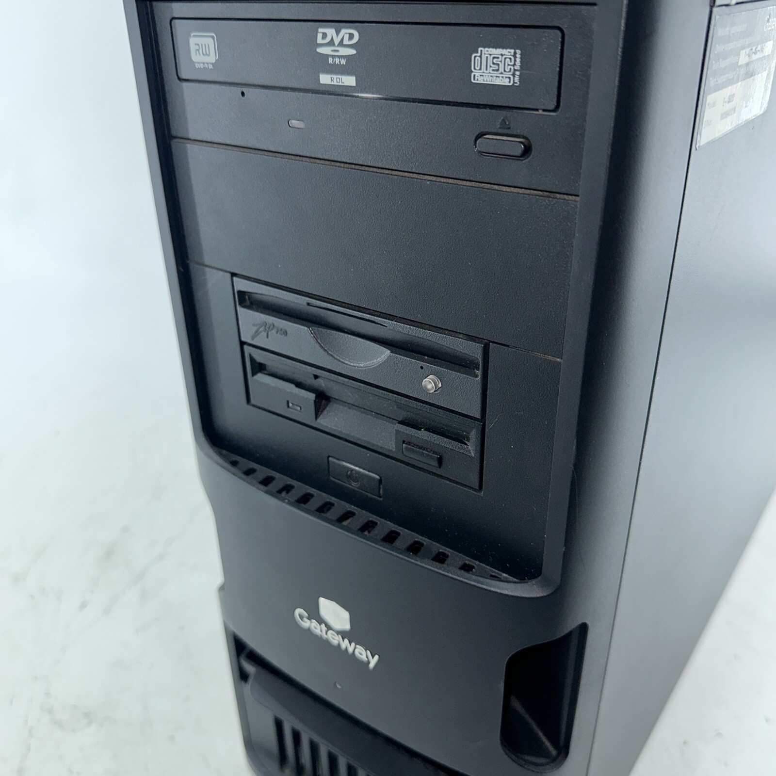 Gateway E-4500D Computer Intel Pentium 4 4GB RAM No HDD Does Not Power On