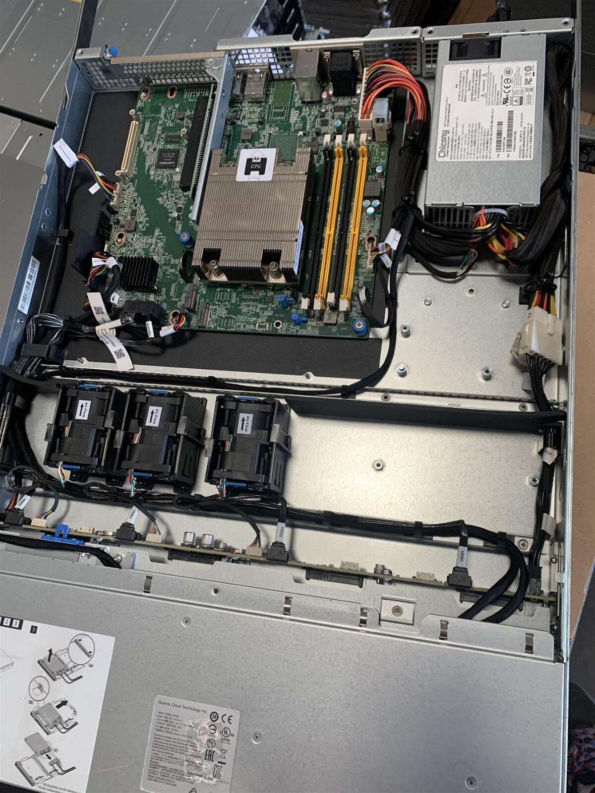 1U Server Intel Xeon E3-1240 V5 3.5Ghz 4C 32GB RAM 2x M.2 2280 OCP RJ45 Rails
