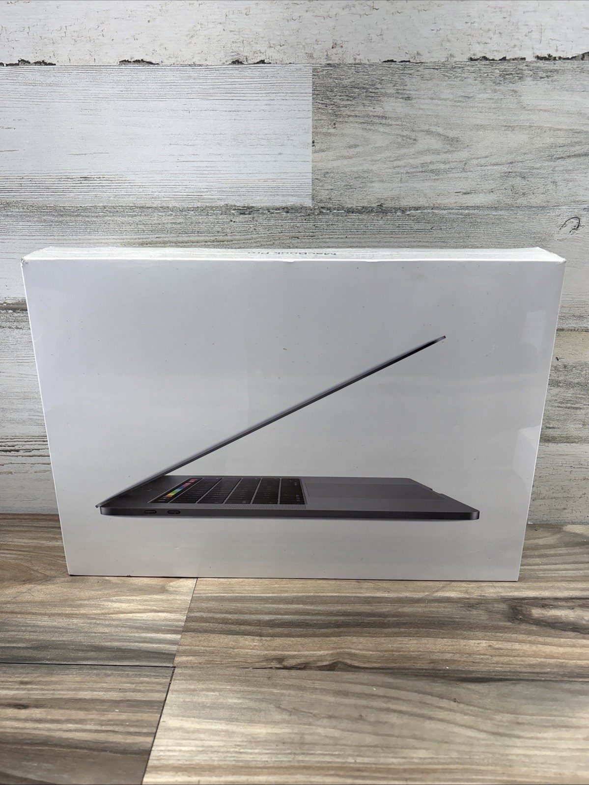 Brand New Sealed Apple MacBook Pro 15” A1990 i7 2.2GHz 16GB 256GB MR932LL/A