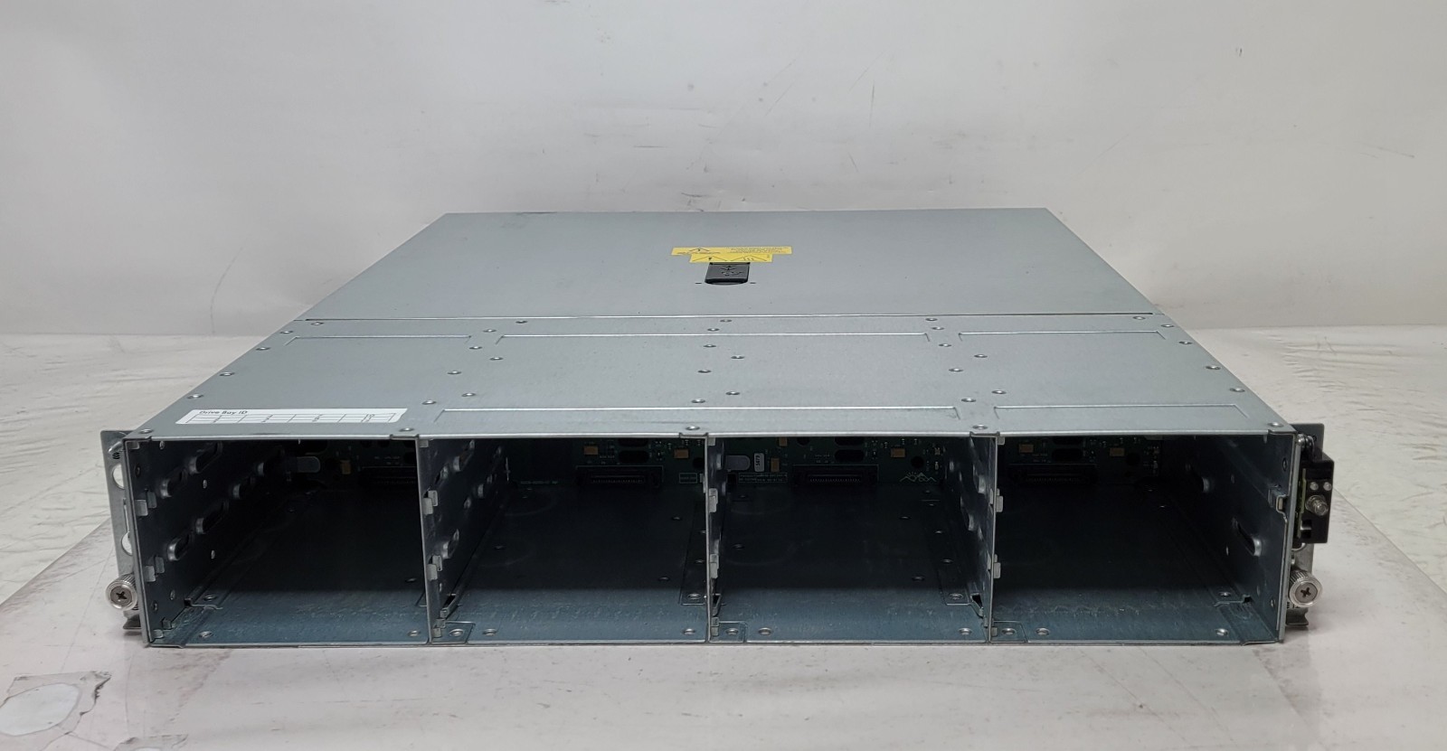 HPE StorageWorks M6412 – 3.5in 12 Drive Bay Storage Array No HDDs – AG638B (a)