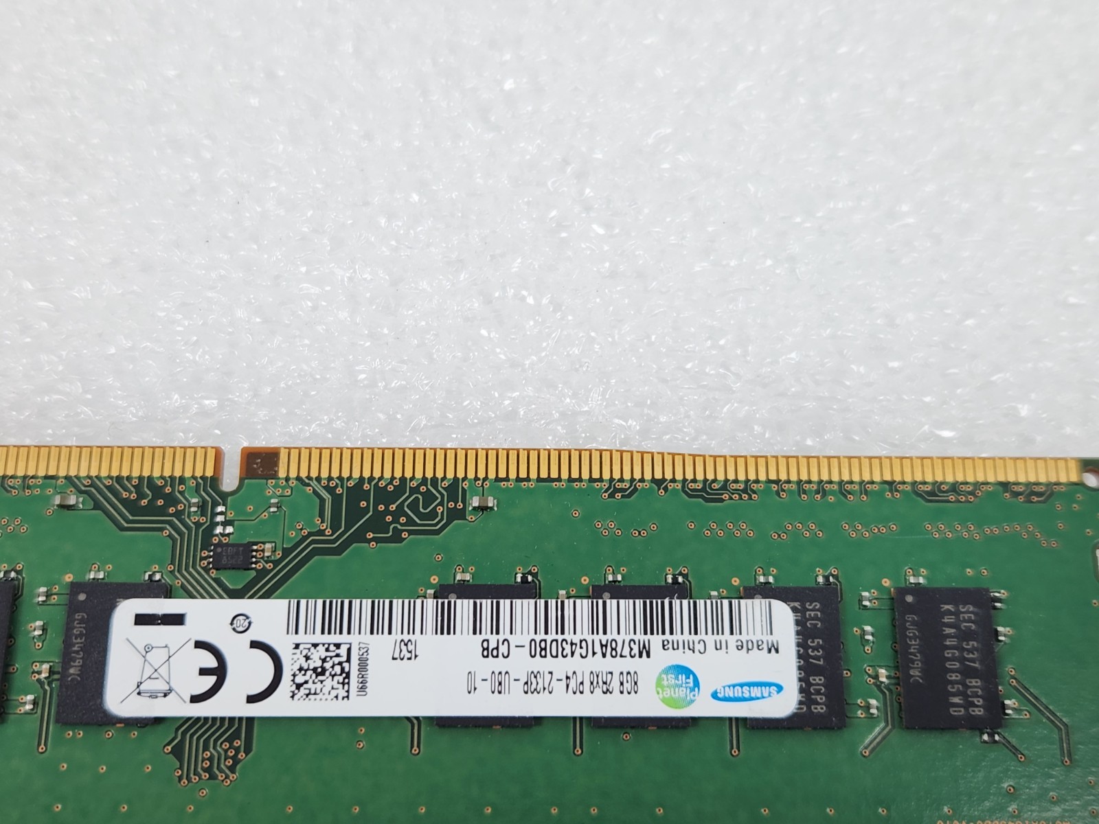LOT OF 2 Samsung M378A1G43DB0-CPB 16GB (2x8GB) 2Rx8 PC4-2133P Desktop Memory