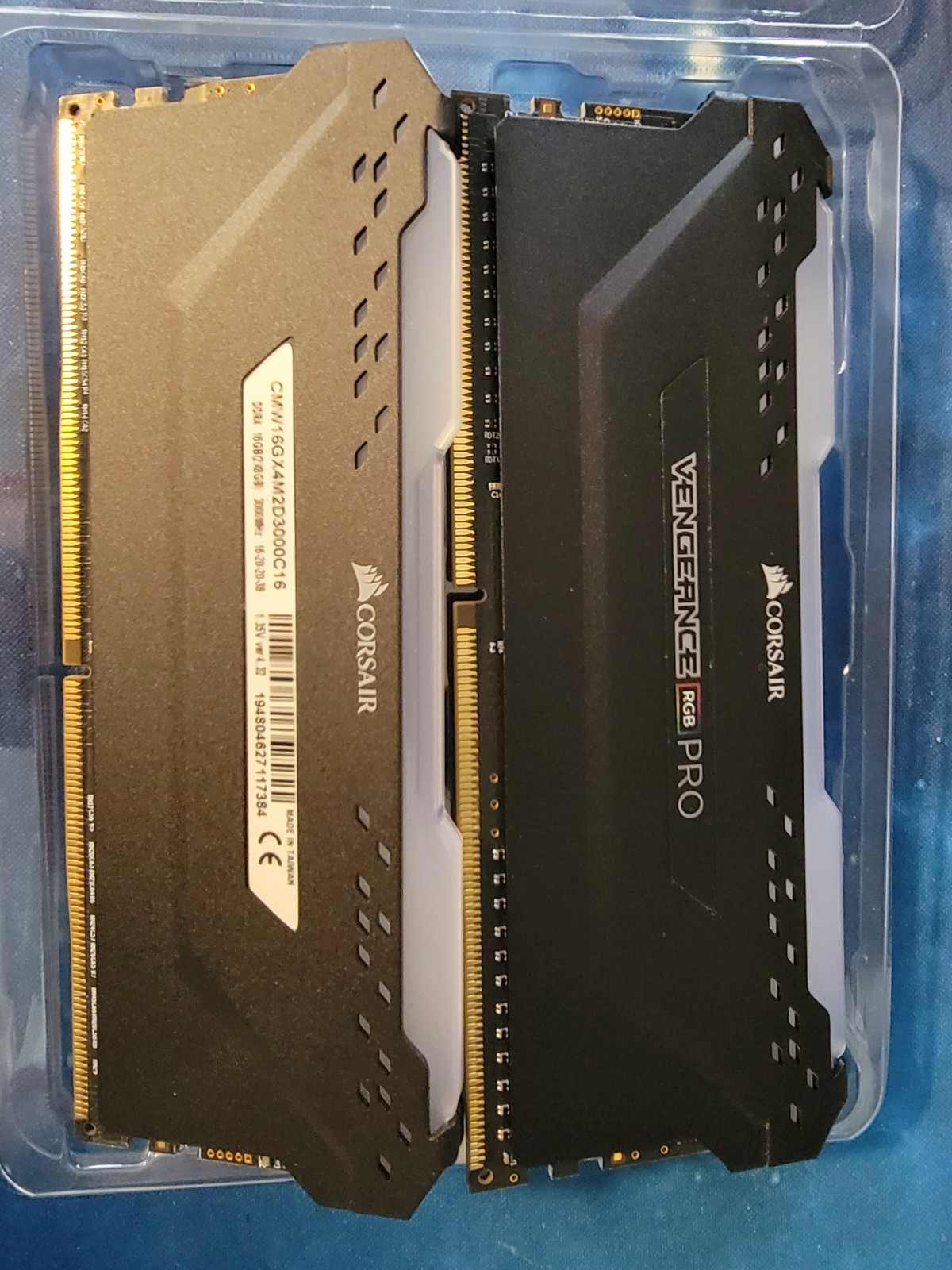 Corsair Vengeance RGB Pro 16GB (2 x 8GB) PC4-24000 (DDR4-3000) Memory…
