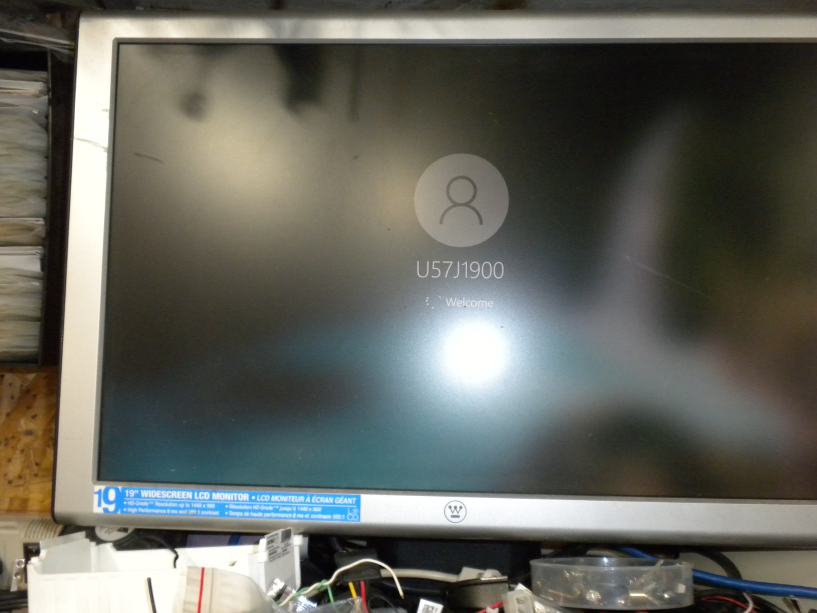 unytouch computer Intel Atom J1900 used qt9