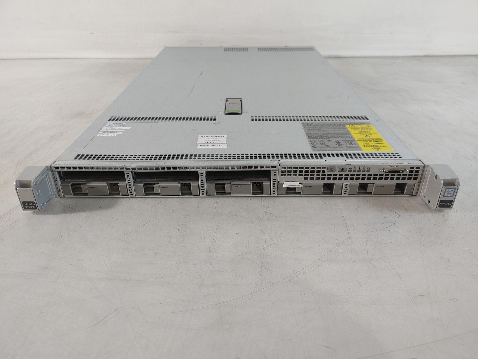 Cisco UCS C220 M4 2.40 GHz Intel Xeon E5-2620 v3 32 GB DDR4 Server No Drives/No