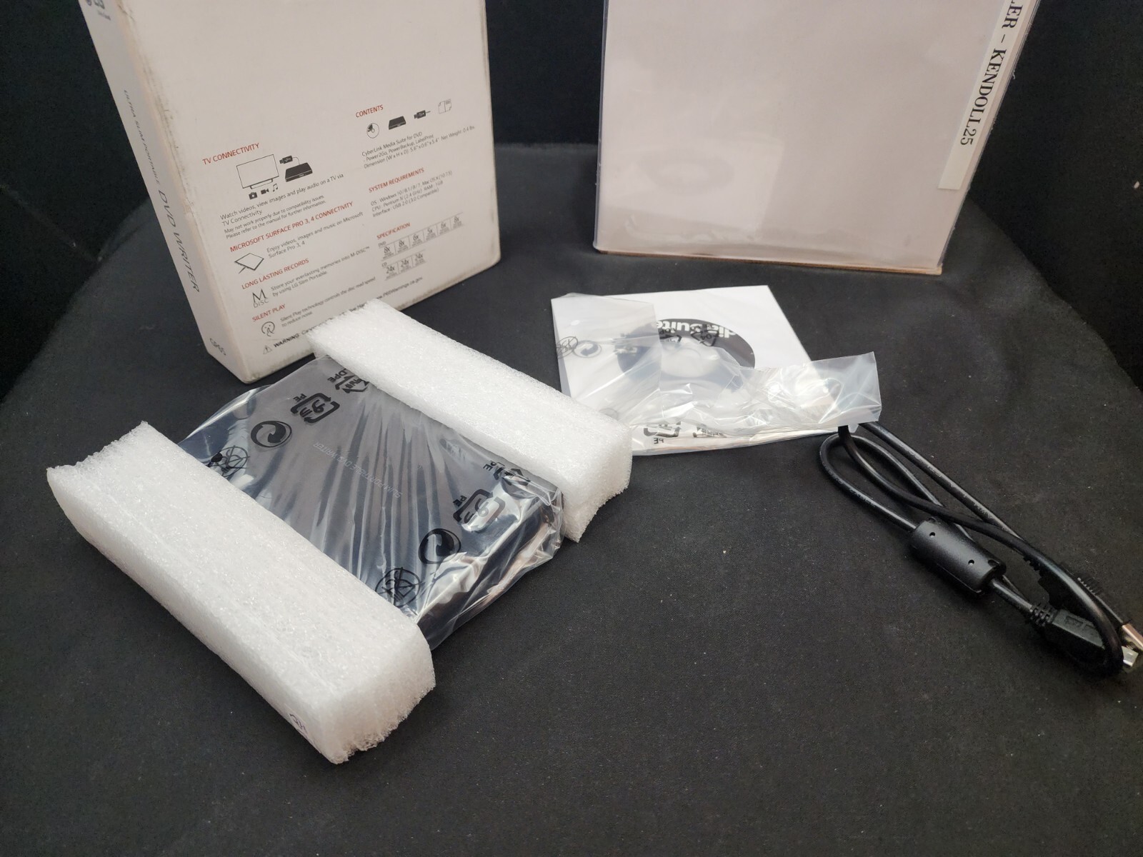 Unused LG Ultra Slim Portable External USB DVD Writer Drive GP65NB60 – Fast Ship