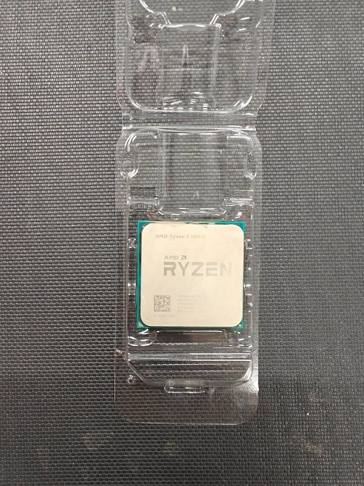 AMD Ryzen 5 1600X 3.60 GHz Hexa-Core (YD160XBCM6IAE) Processor