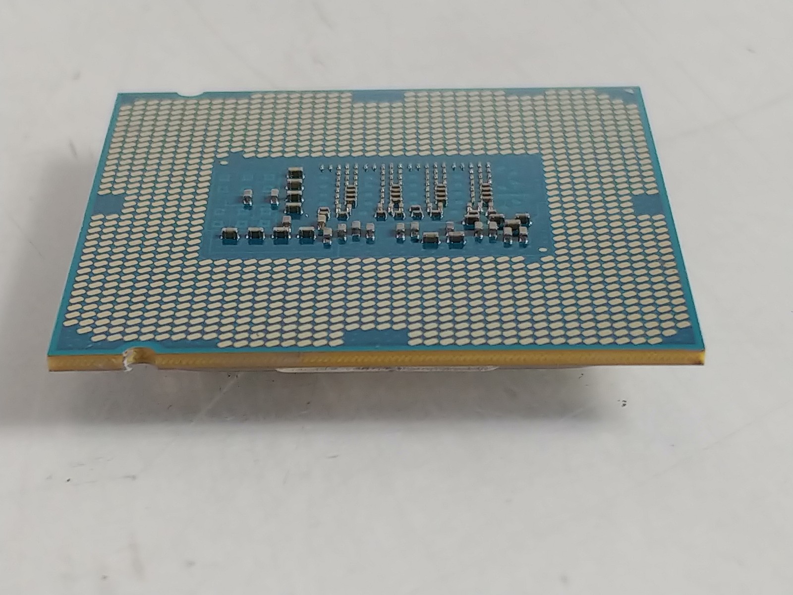 Intel Core i5-4570 3.2 GHz 5 GT/s LGA 1150 Desktop CPU Processor SR14E