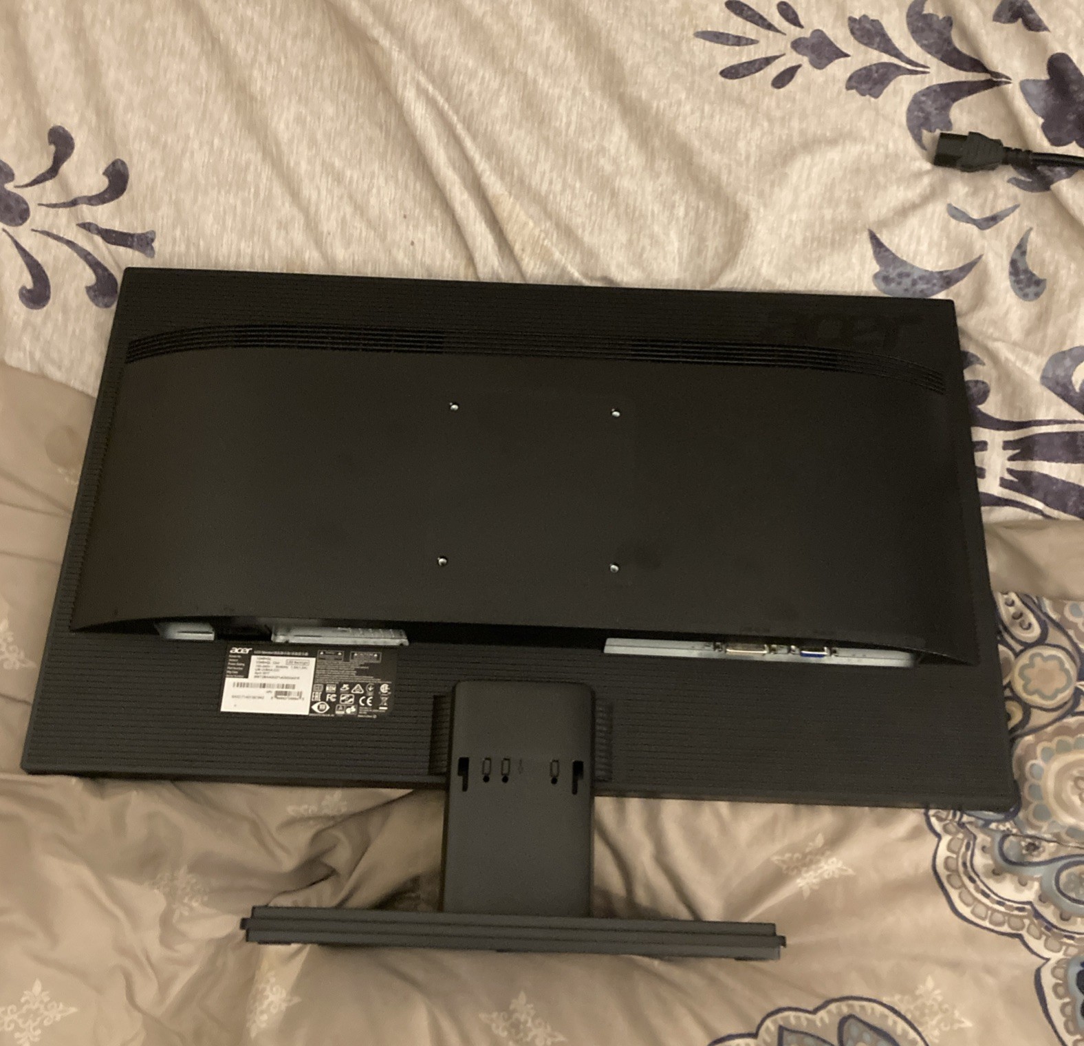 Acer V6 V246HQL 23.6″ VA LED Computer Monitor – POWER CABLE INCLUDED