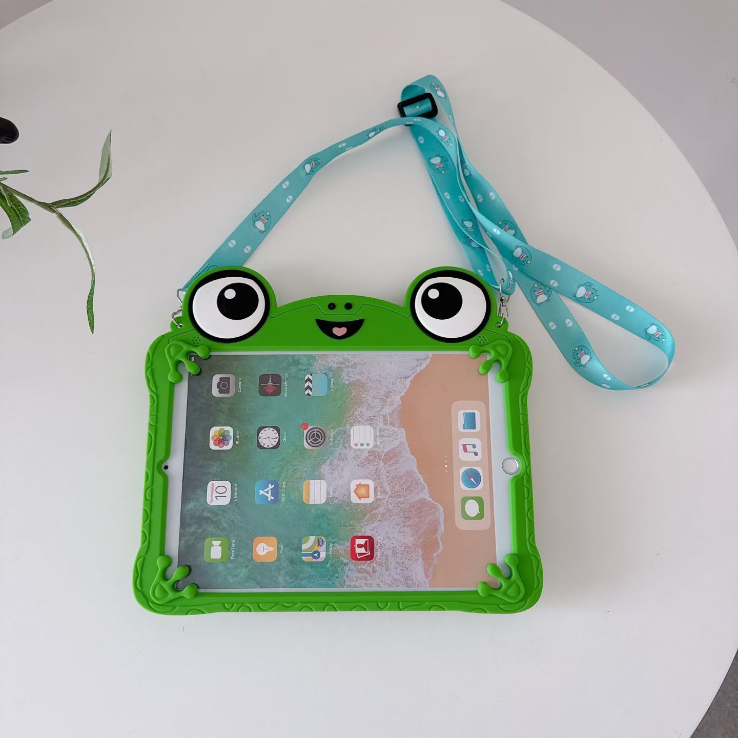 For iPad 11th A16 10th 9 8 7 mini 7 6 5 Air 11 Pro 11 little frog Kid Stand Case
