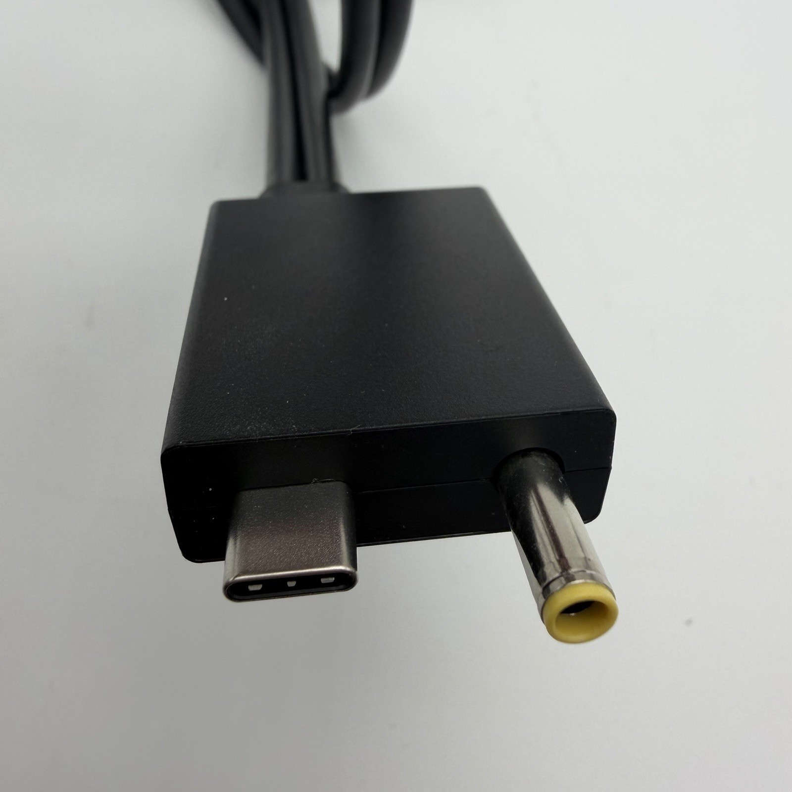Lenovo Thunderbolt 4 Split Cable SC10W36461 0.7M